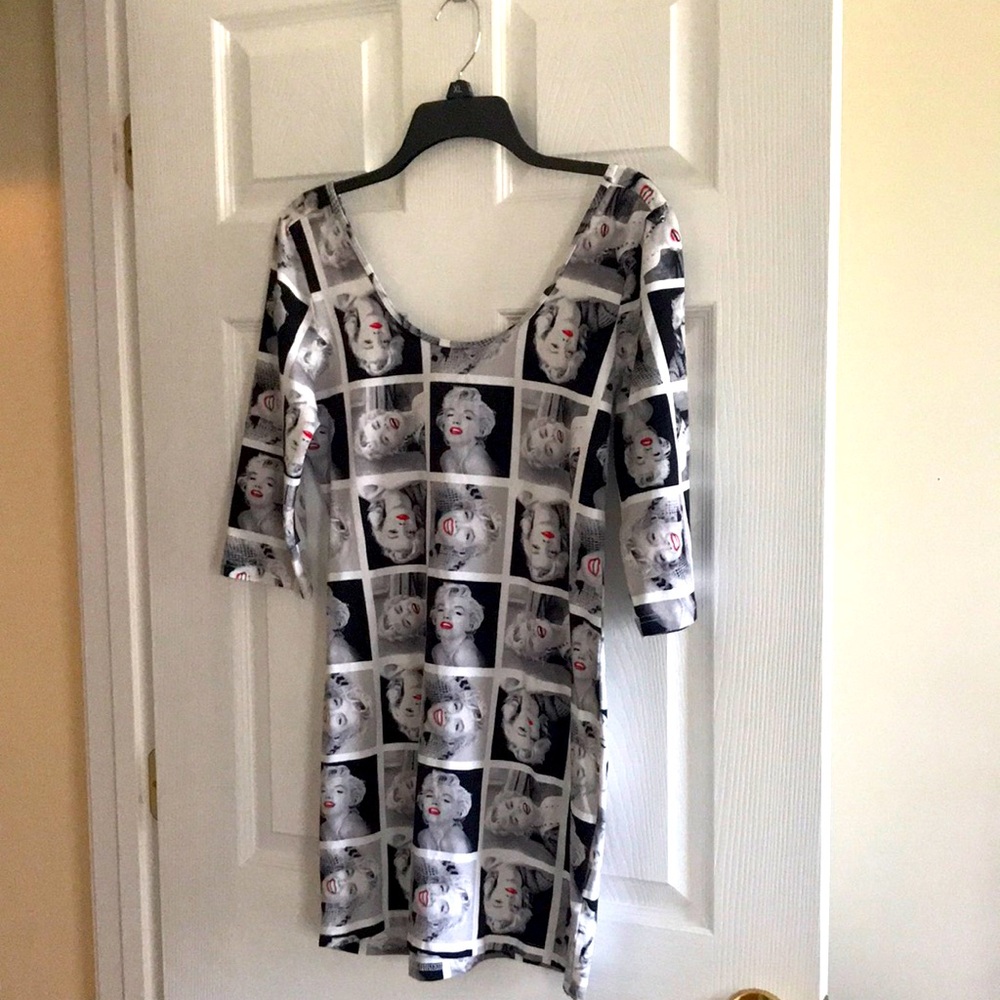 Minim dress